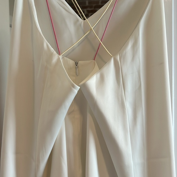 Revolve Mini, Size M - Picture 3 of 3